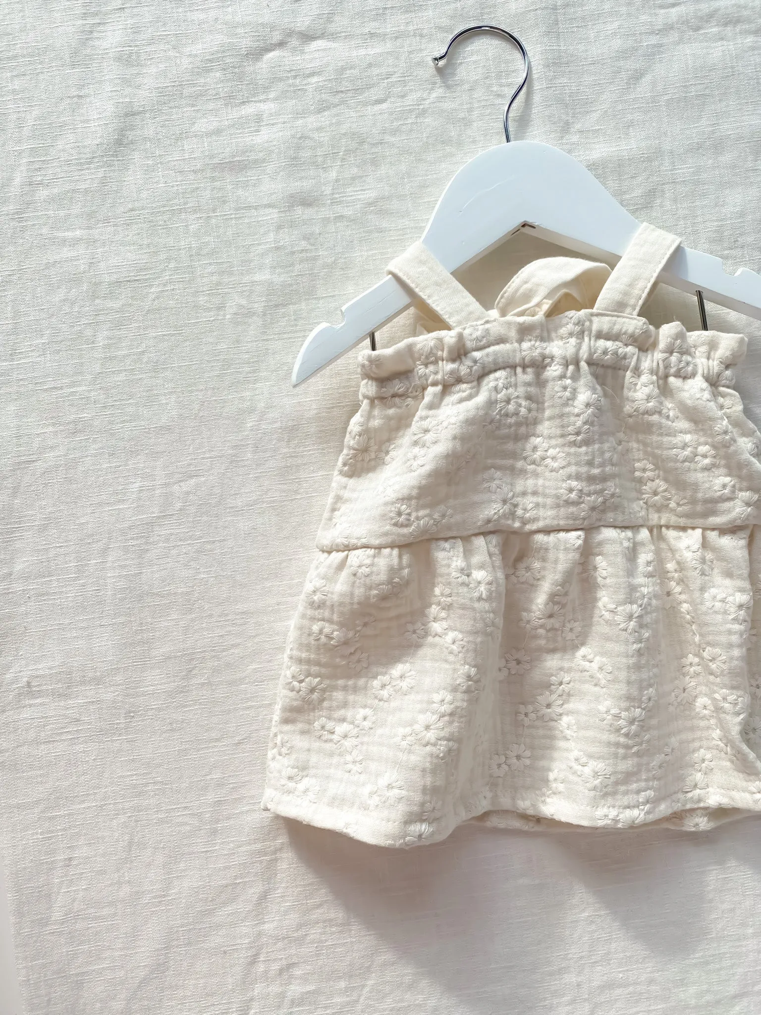 Baby dress / embroidered muslin - ecru