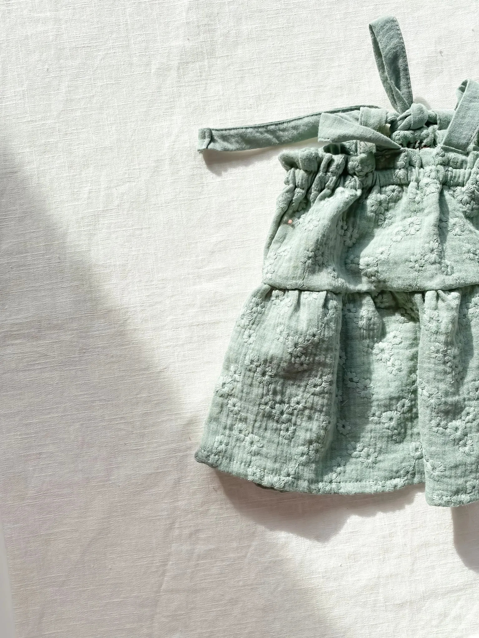 Baby dress / embroidered muslin - olive