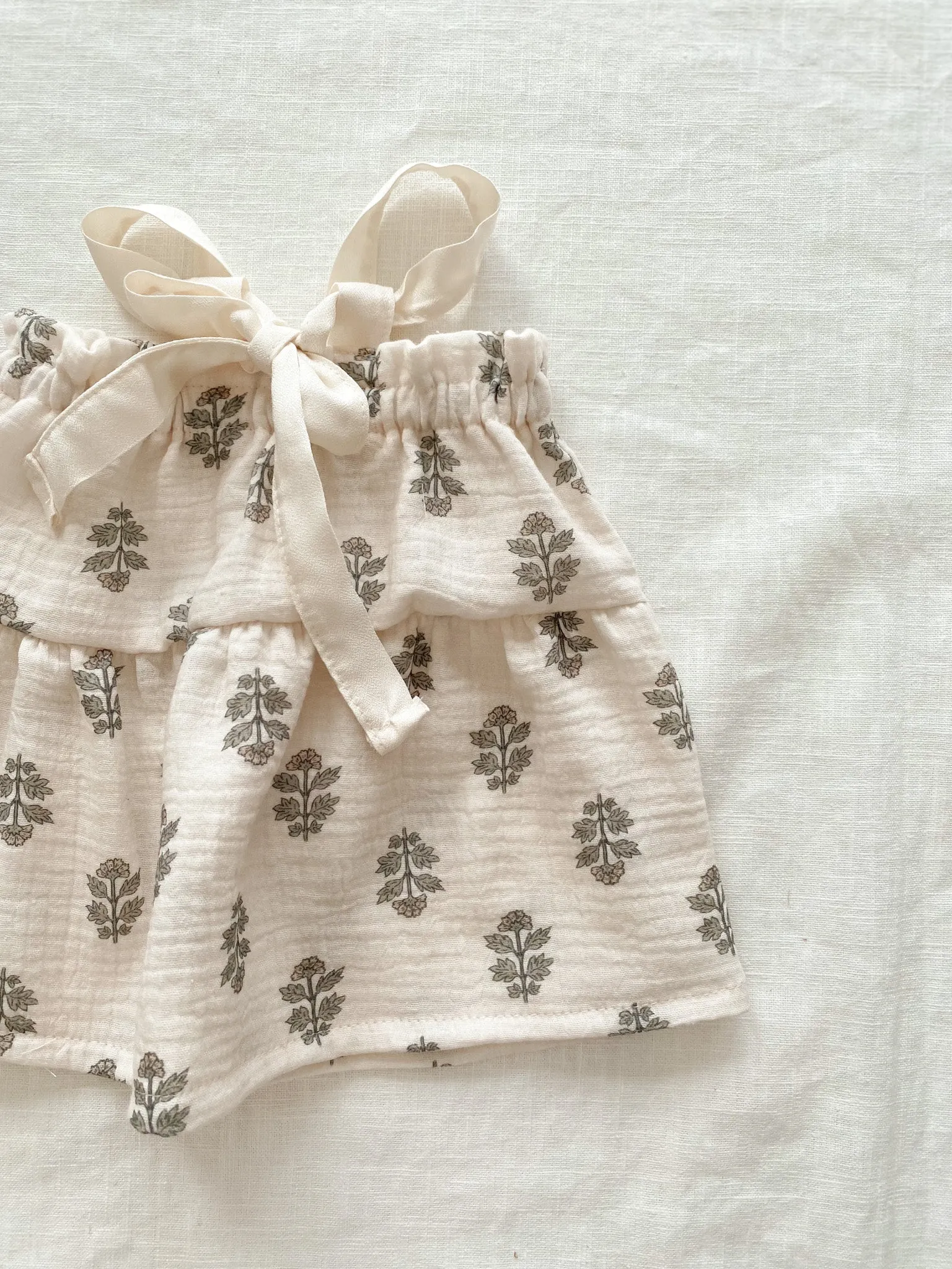 Baby dress / florals