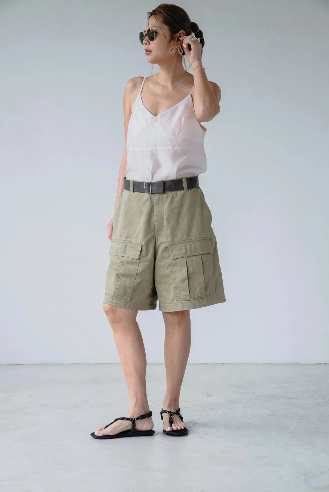 BEIGE  OVERSIZED CARGO SHORTS 🌟BEST BUY🌟