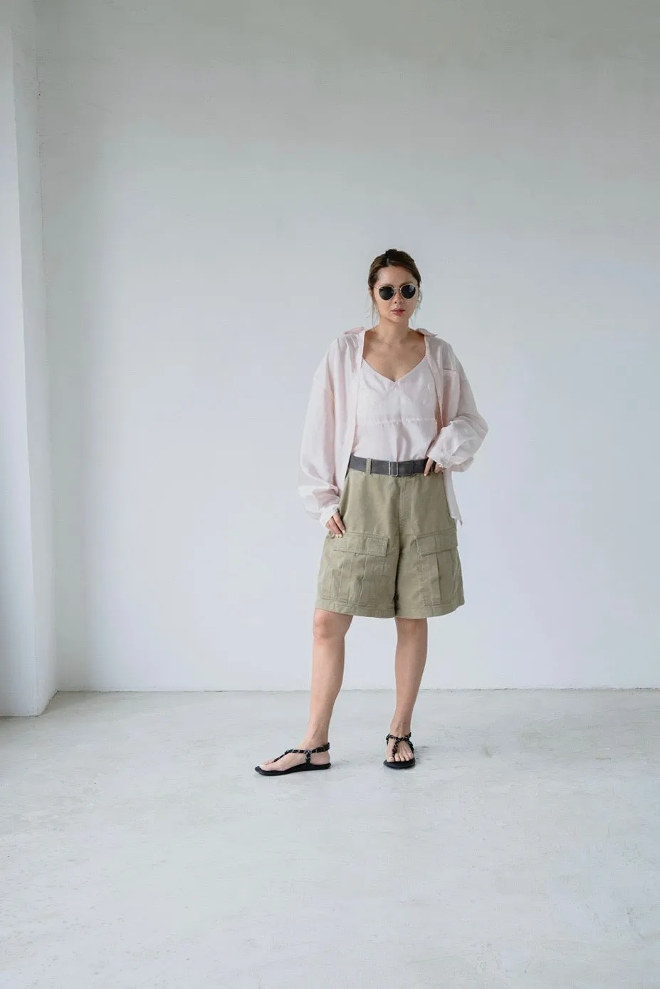 BEIGE  OVERSIZED CARGO SHORTS 🌟BEST BUY🌟