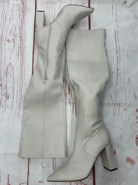 Boots Knee Heels By Clothes Mentor In Off White, Size: 8.5