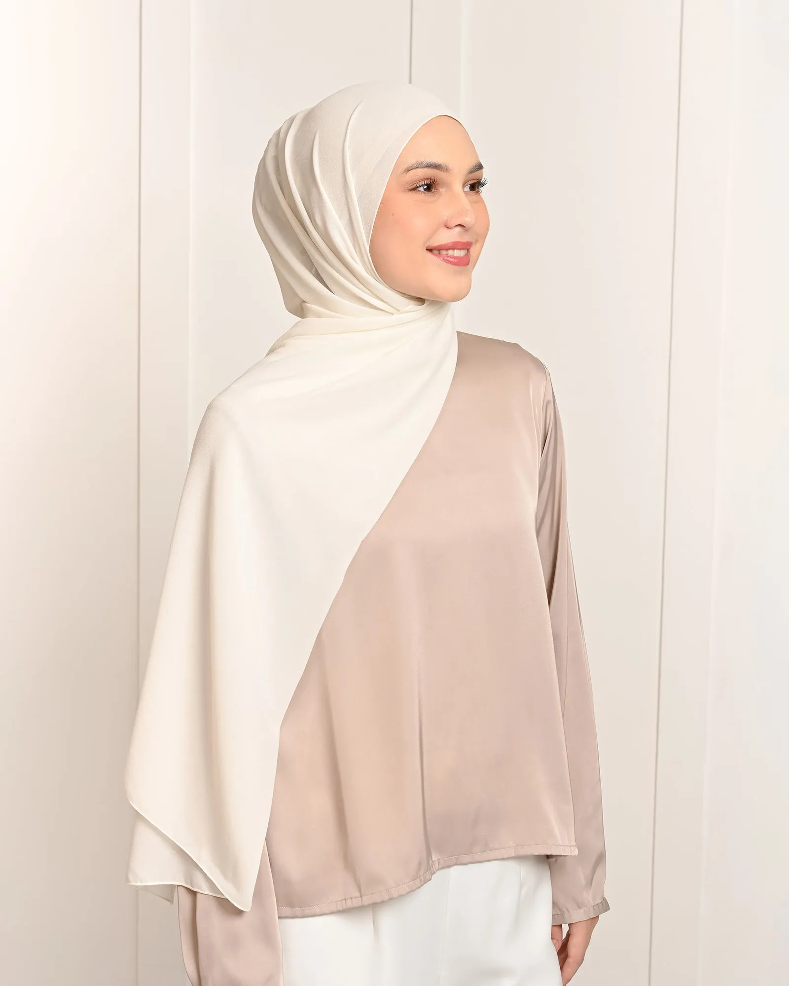 EVERYDAY CERUTY SHAWL