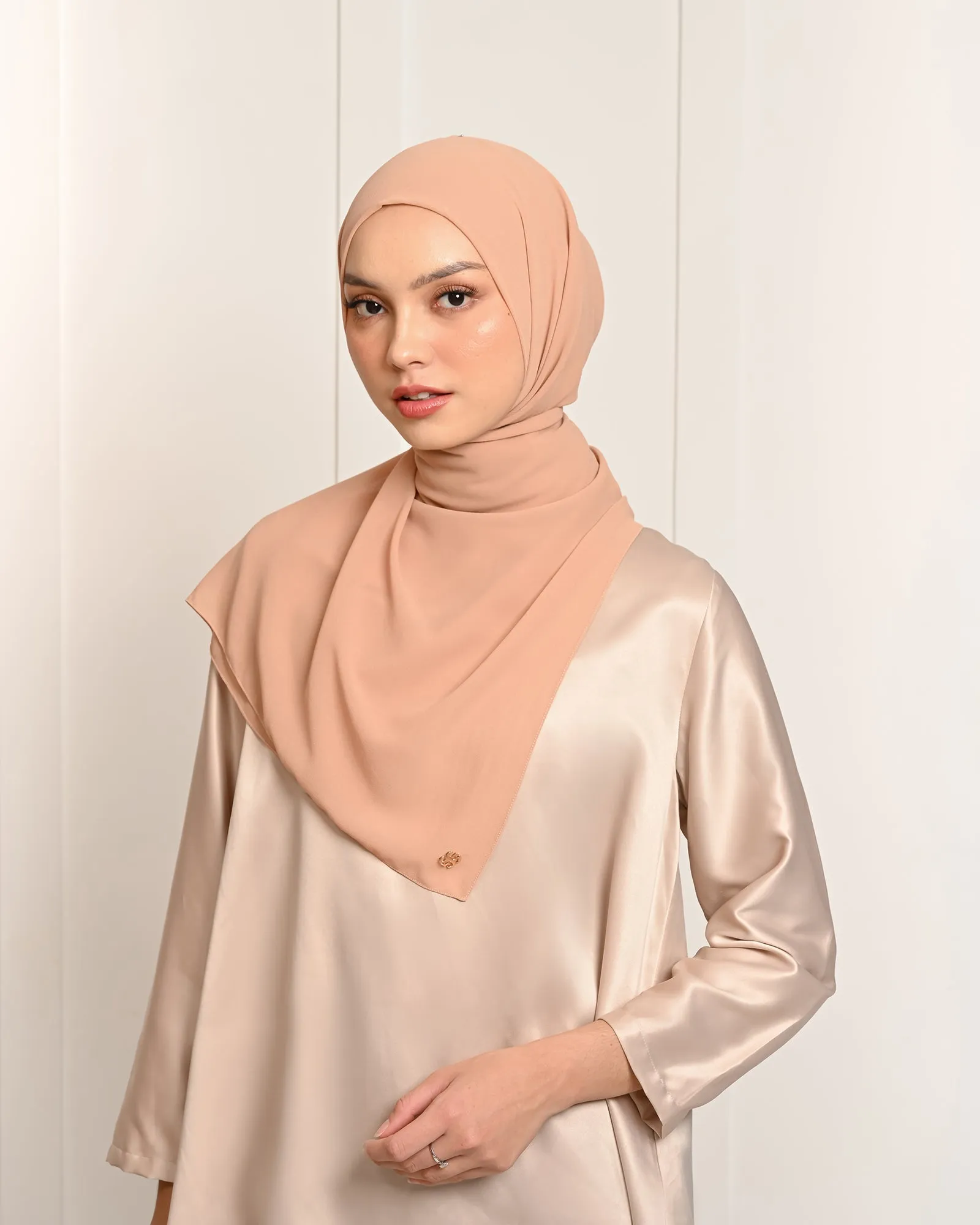 EVERYDAY CERUTY SHAWL