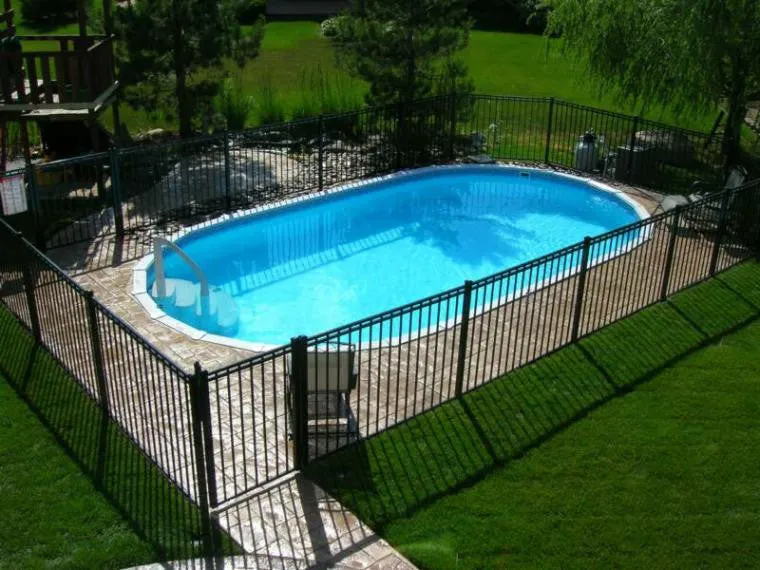 INGROUND OVAL POOL