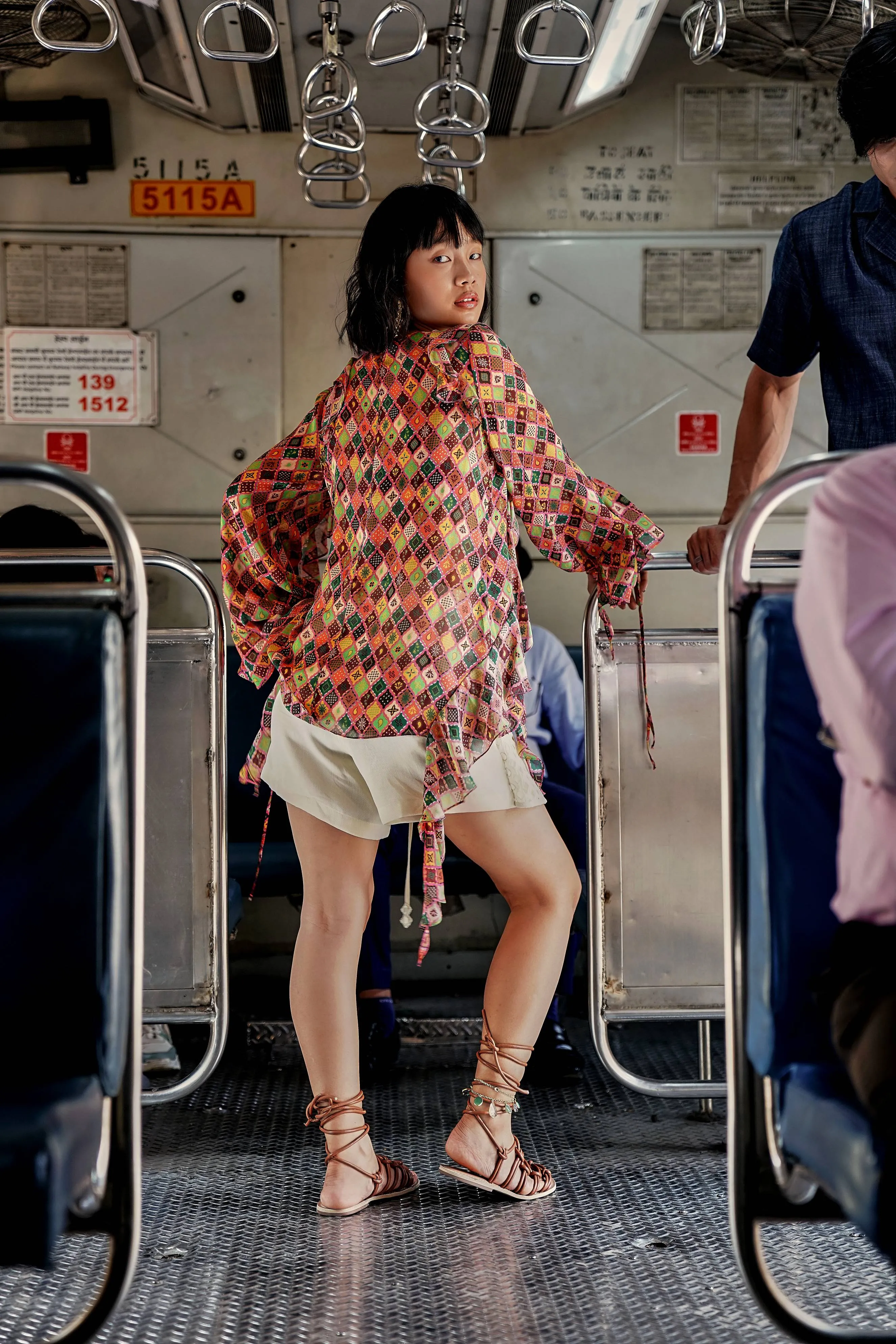 SEA SALT SCHIFFLI HALF APRON SHORTS